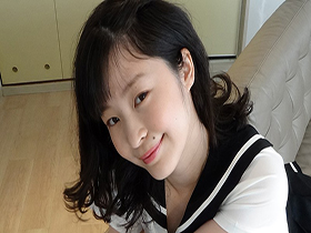 私達のお〇んこを叩いて下さい第一章　サンプル画像02